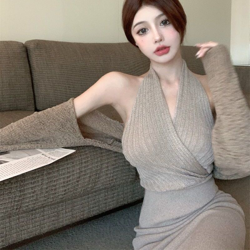 Set đầm cổ yếm hở + áo khoác tay dài phong cách retro thời trang mùa thu cho nữ