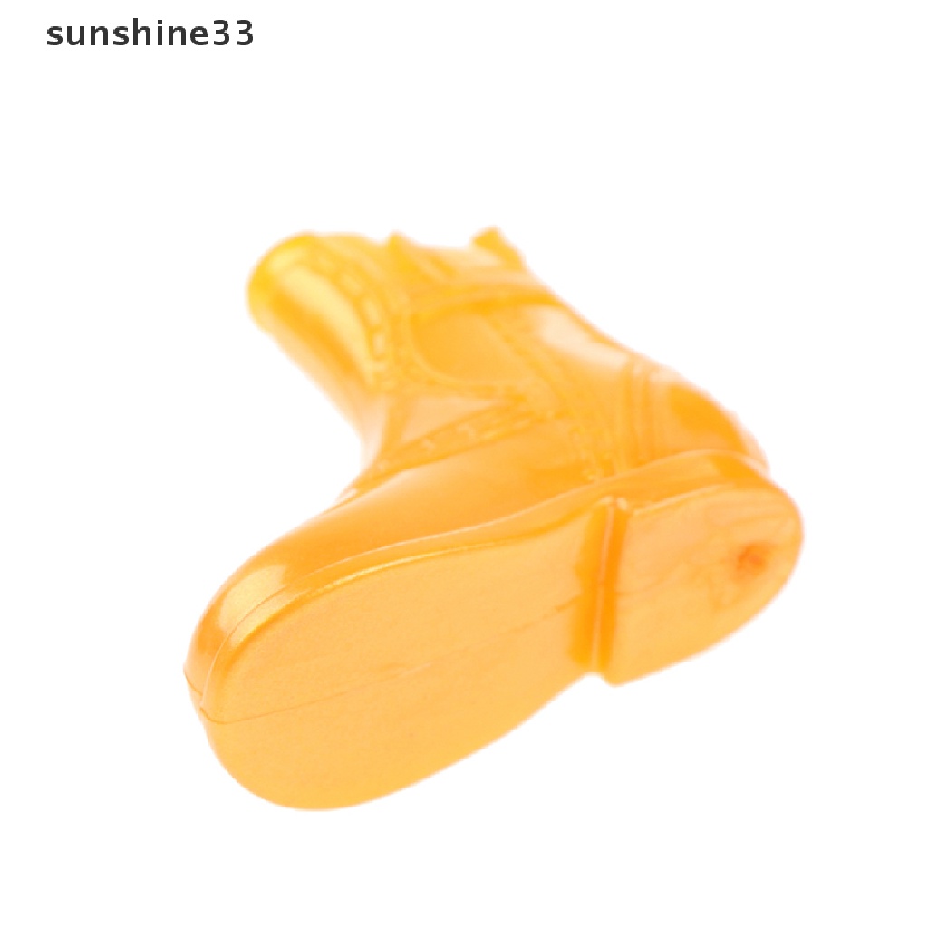 2 đôi giày thể thao thời trang nam cho búp bê