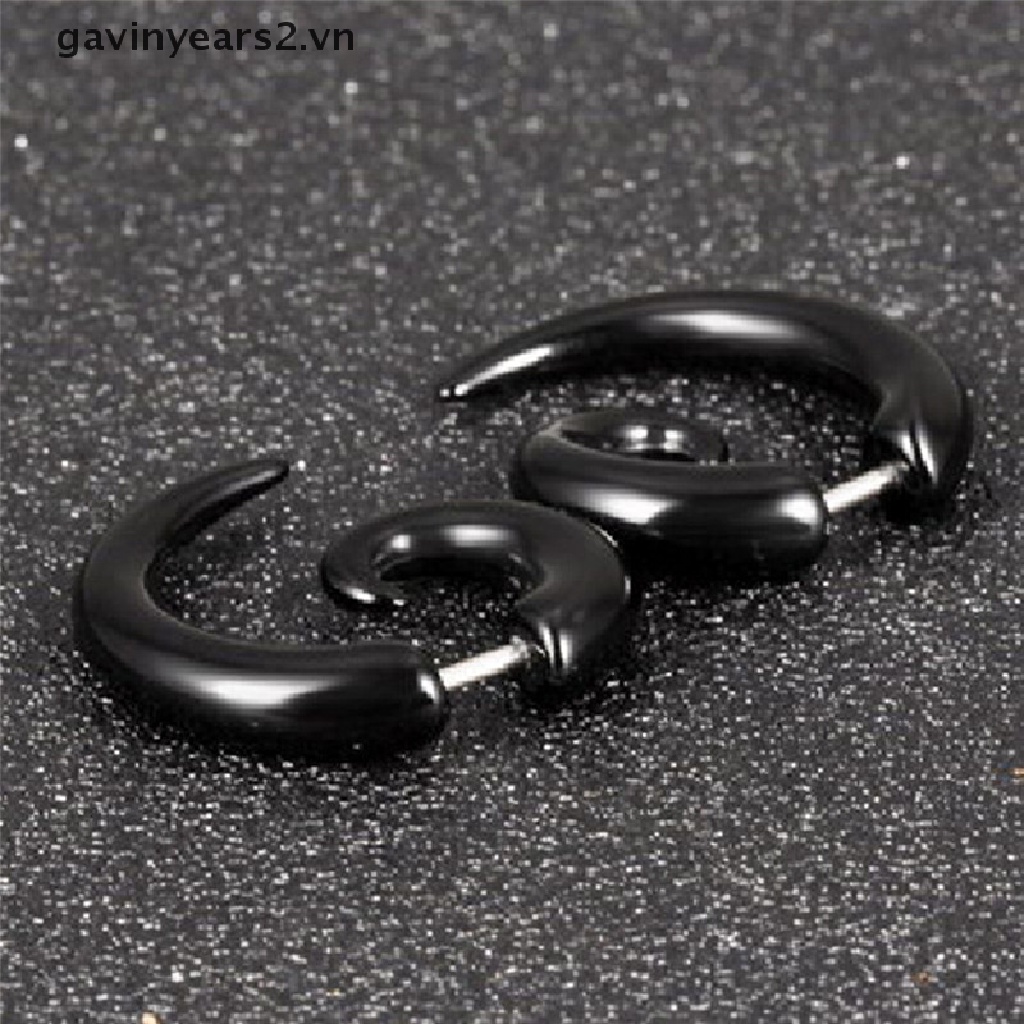 Bộ 2 Khuyên Tai Nhựa PVC Màu Đen Chống Dị Ứng Phong Cách punk rock Thời Trang Cho Nam Và Nữ