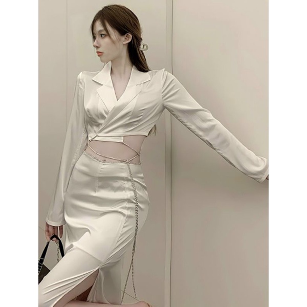 Sét áo vest lụa croptop kết đá chân váy dài xẻ tà