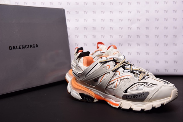 Giày thể thao track 3.0 trắng cam | BigBuy360 - bigbuy360.vn