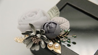 Hoa chùm cài áo handmade