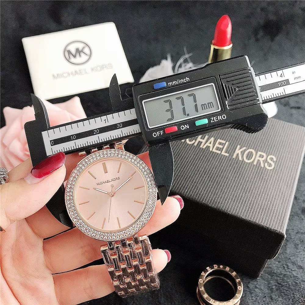 Đồng hồ đôi Michael Kors Mặt Tròn Đính Đá Thời Trang Dành Cho Nam Và Nữ