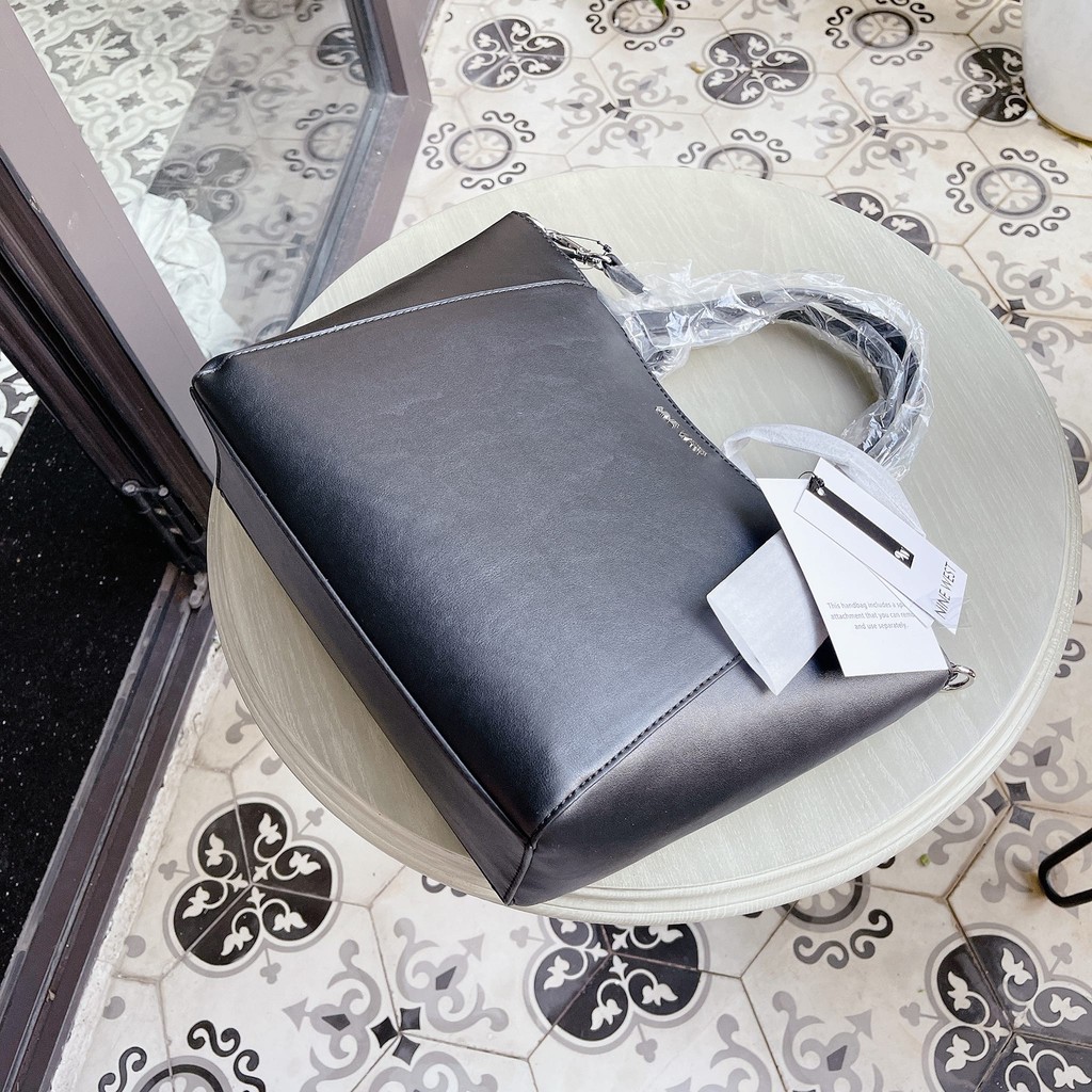 Túi Nine West Lexie Small Trap Tote - màu đen