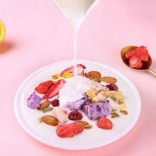 NGŨ CỐC SỮA CHUA HOA QUẢ