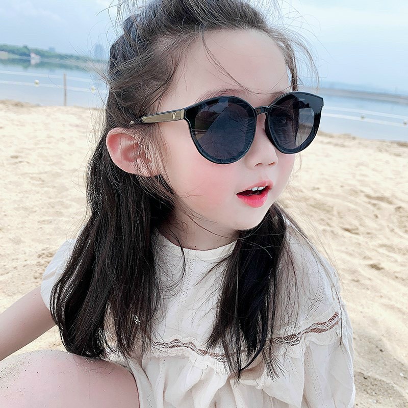 Kính mắt mát râm huyền thoại biển xanh thời trang sành điệu cho bé Chống nắng bảo vệ mắt. Bé 9