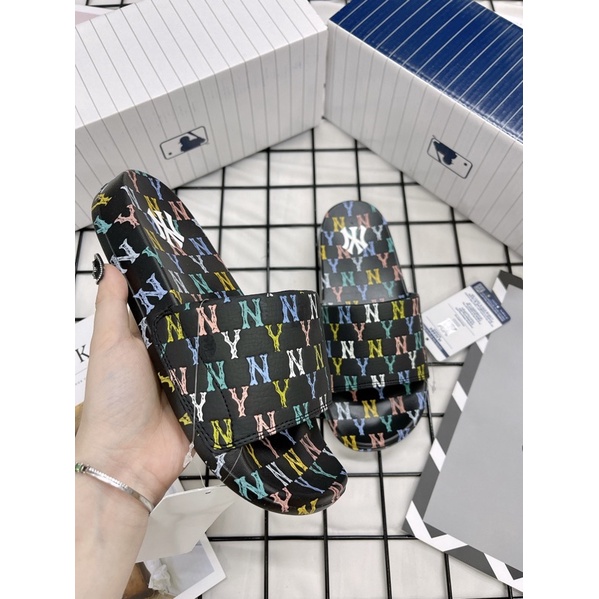 DÉP MLB KOREA NEW MOUND MONOGRAM TRẮNG ĐEN - DÉP QUAI NGANG AUTHENTIC - FULLBOX CÓ ĐẦY ĐỦ TEM TAG