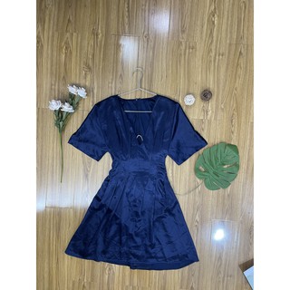 Đầm lụa sang trọng
