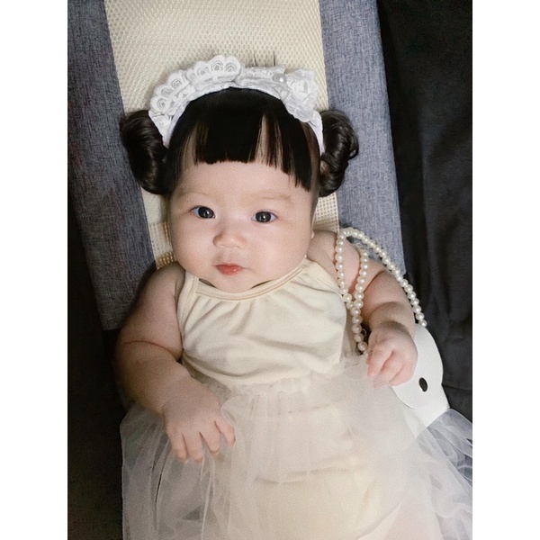 Body váy ren hai dây cotton mềm mại cho bé.