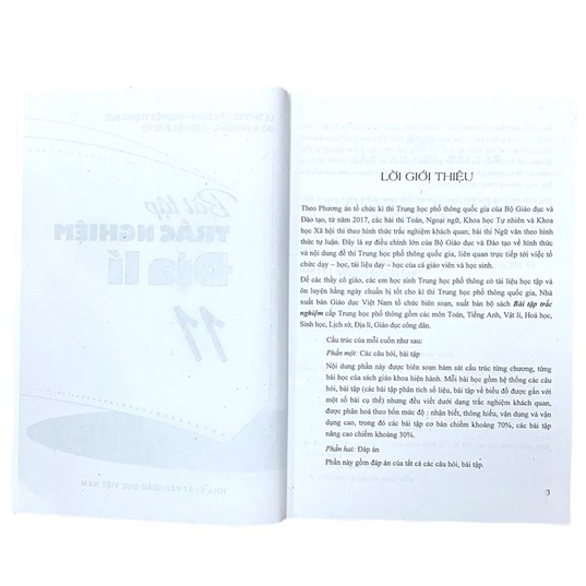 Sách - Bài tập trắc nghiệm Địa Lí lớp 11.