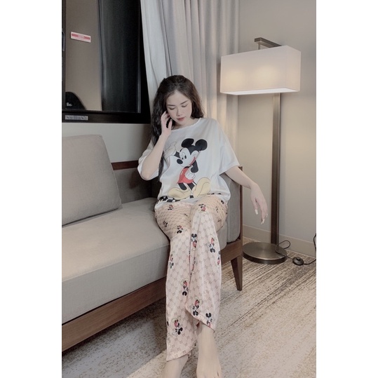 Đồ Bộ Pijama Nữ Lụa Latin Cổ Tròn Cao Cấp,Tay Cộc Quần Dài,Hàng Thiết Kế