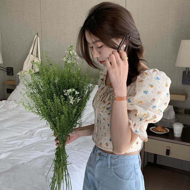 Áo Voan Cổ Vuông Tay Ngắn Họa Tiết Hoa Xinh Xắn Cho Nữ