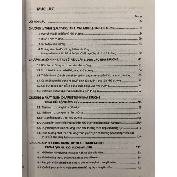 Sách - Quản lí và lãnh đạo nhà trường