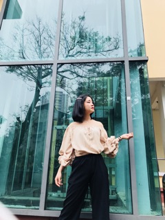 Áo croptop trễ vai nơ trên