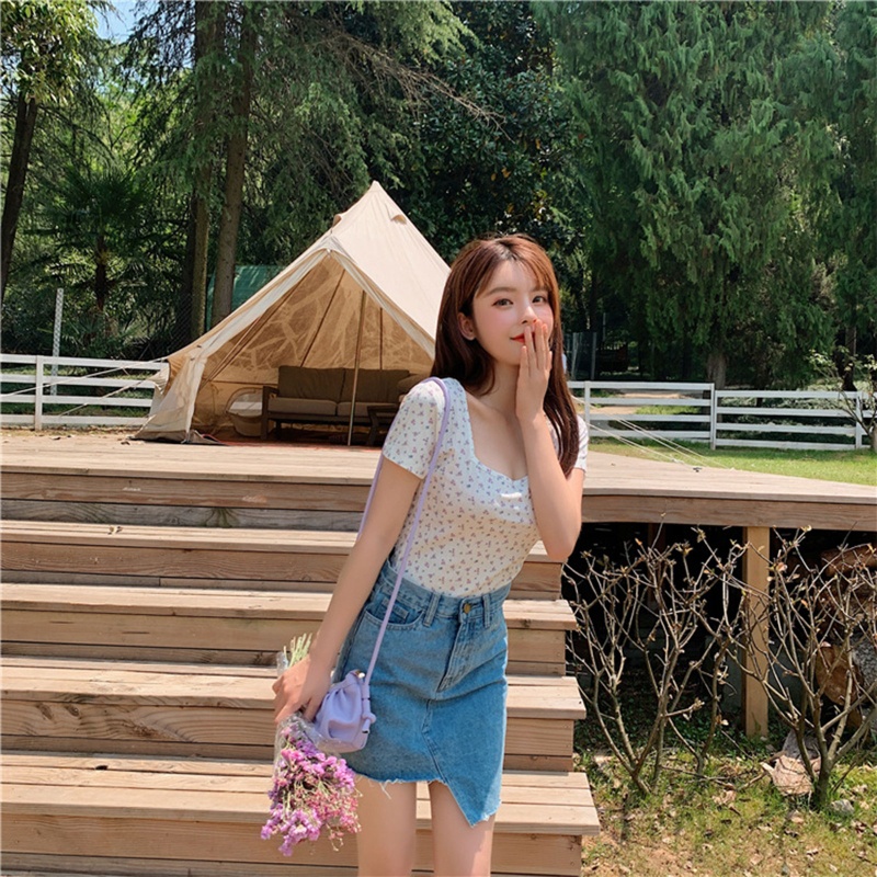 Áo Kiểu Tay Ngắn Cổ Vuông In Họa Tiết Hoa Nhí Xinh Xắn Thời Trang Phong Cách Boho Cho Nữ