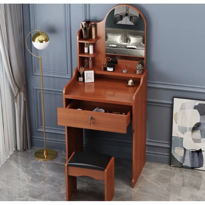 Bàn trang điểm mini tiện gọn xinh  kèm ghế )hàng có sẵn