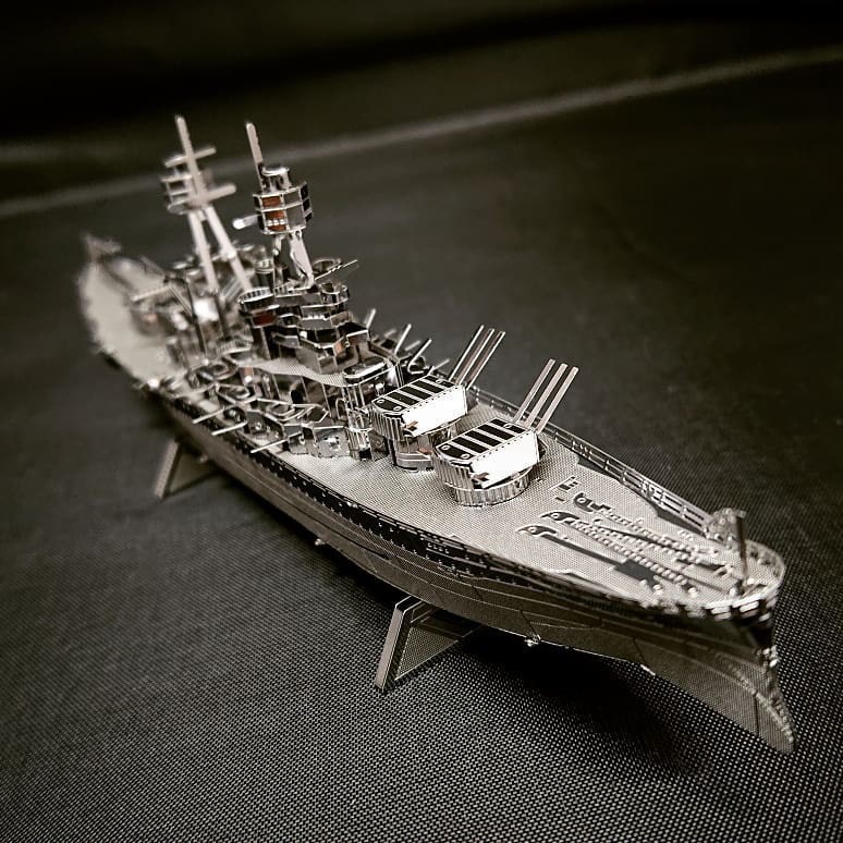 Mô Hình Lắp Ghép 3D Kim Loại Tự Ráp Thiết Giáp Hạm USS Arizona BB-39 Hải Quân Mỹ - Chưa Lắp