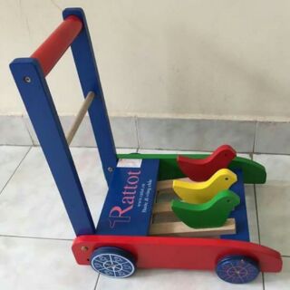 Xe gà tập đi cho bé