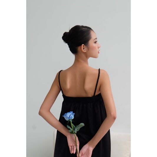 DELADE | Đầm lụa hai dây Kiara Dress dáng dài hở lưng, có nhún ngực nữ tính | Kiera Dress