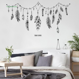 Miếng dán tường hình lông vũ xanh độc đáo