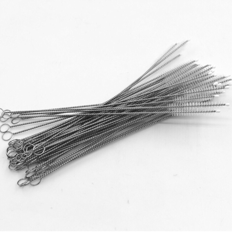 Que cọ rửa ống hút