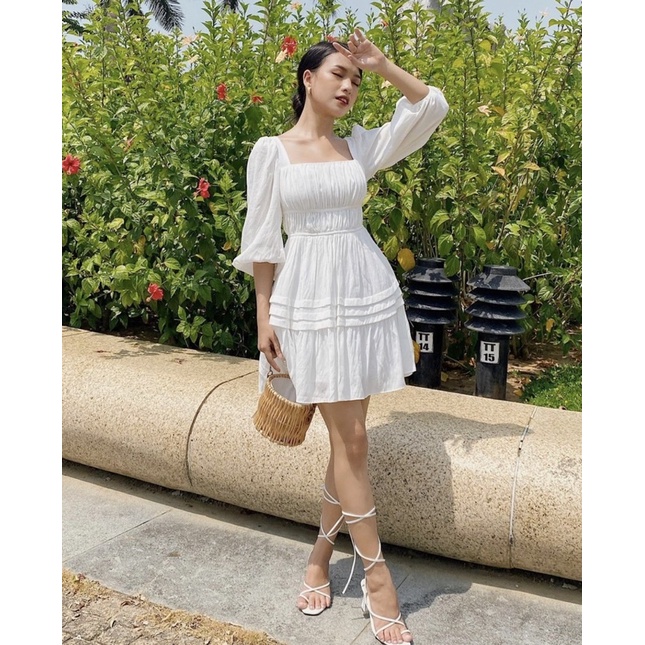 Đầm trắng Rechic Aronda