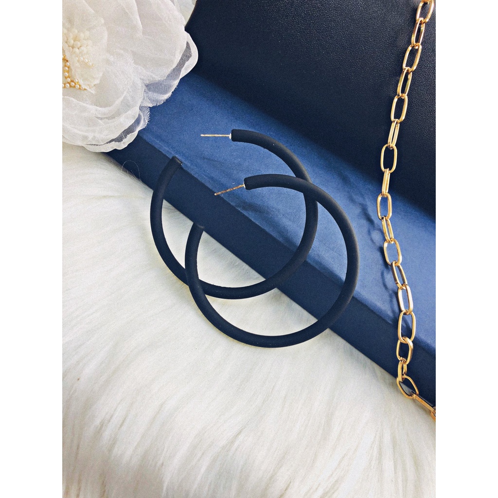 Bông tai tròn sắc màu