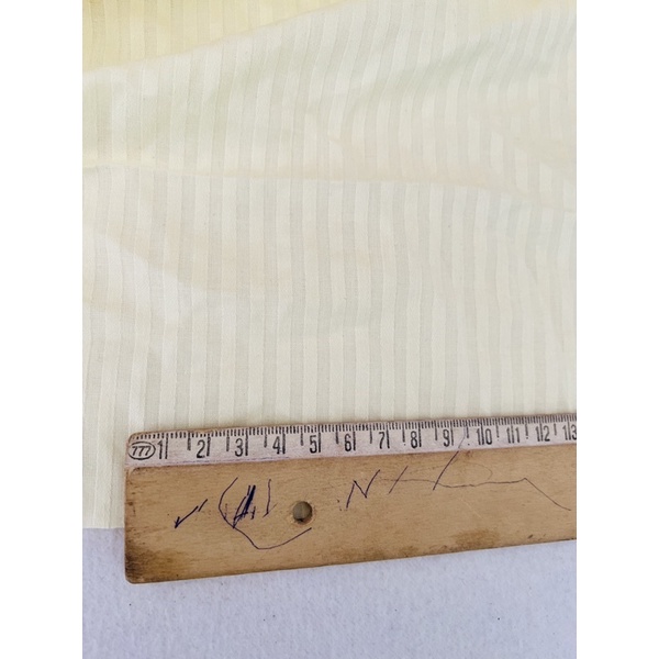 Vải thô cotton màu vàng pastel