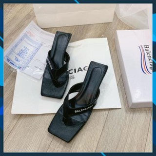 Salle | new | real guốc kẹp balen xỏ ngón gót nhú 3 cm spsl fullbox bill túi giấy đẹp xịn . 2020 new .. .. . . . : you