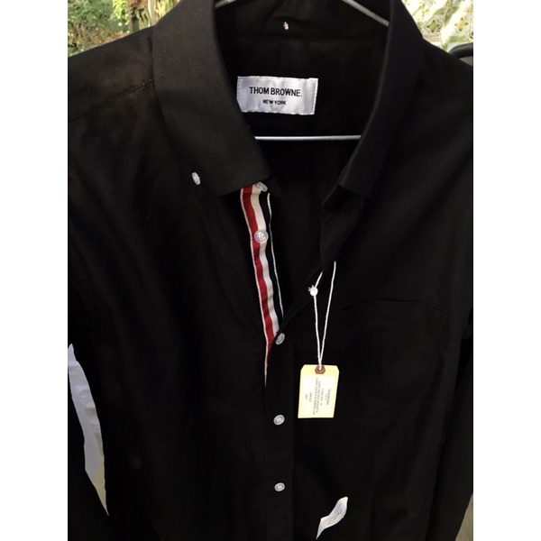 Áo sơ mi thom browne đen, vải oxford viền khuy