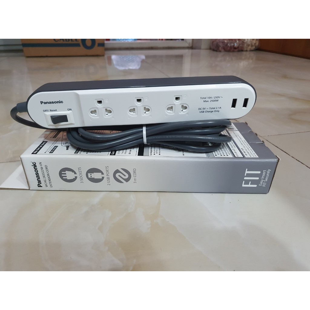Ổ cắm có dây USB Panasoni WCHG243322W-VN tặng phích cắm