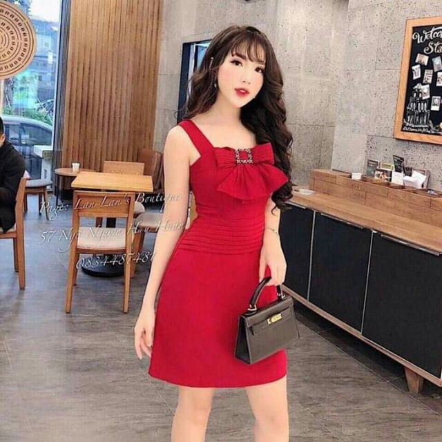 Váy đi tiệc