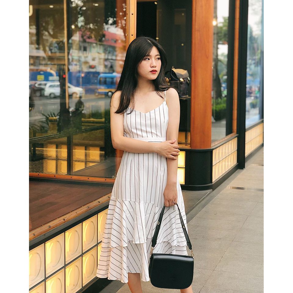 Váy 2 Dây Kẻ Sọc Đuôi Cá Sang Chảnh Cá Tính | BigBuy360 - bigbuy360.vn