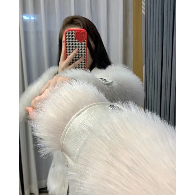 Áo khoác lông viền da nhấn viền đen