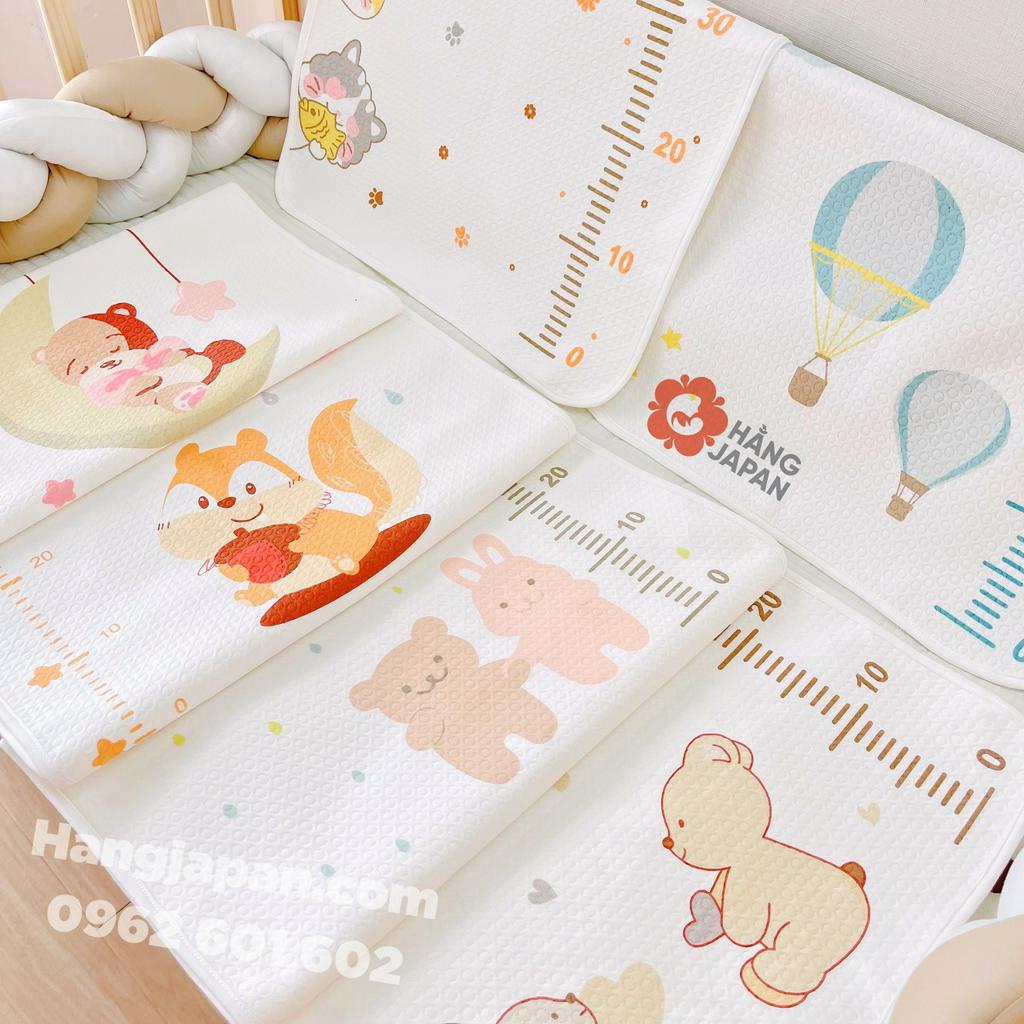 Lót chống thấm Monona hoạ tiết ngẫu nhiên cho bé có thước đo cao cấp (KT: 50X70cm)