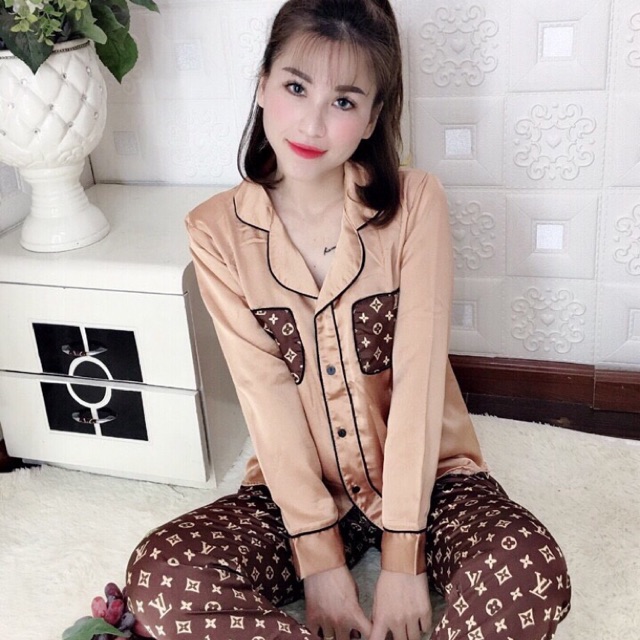 Bộ sau sinh lụa,19