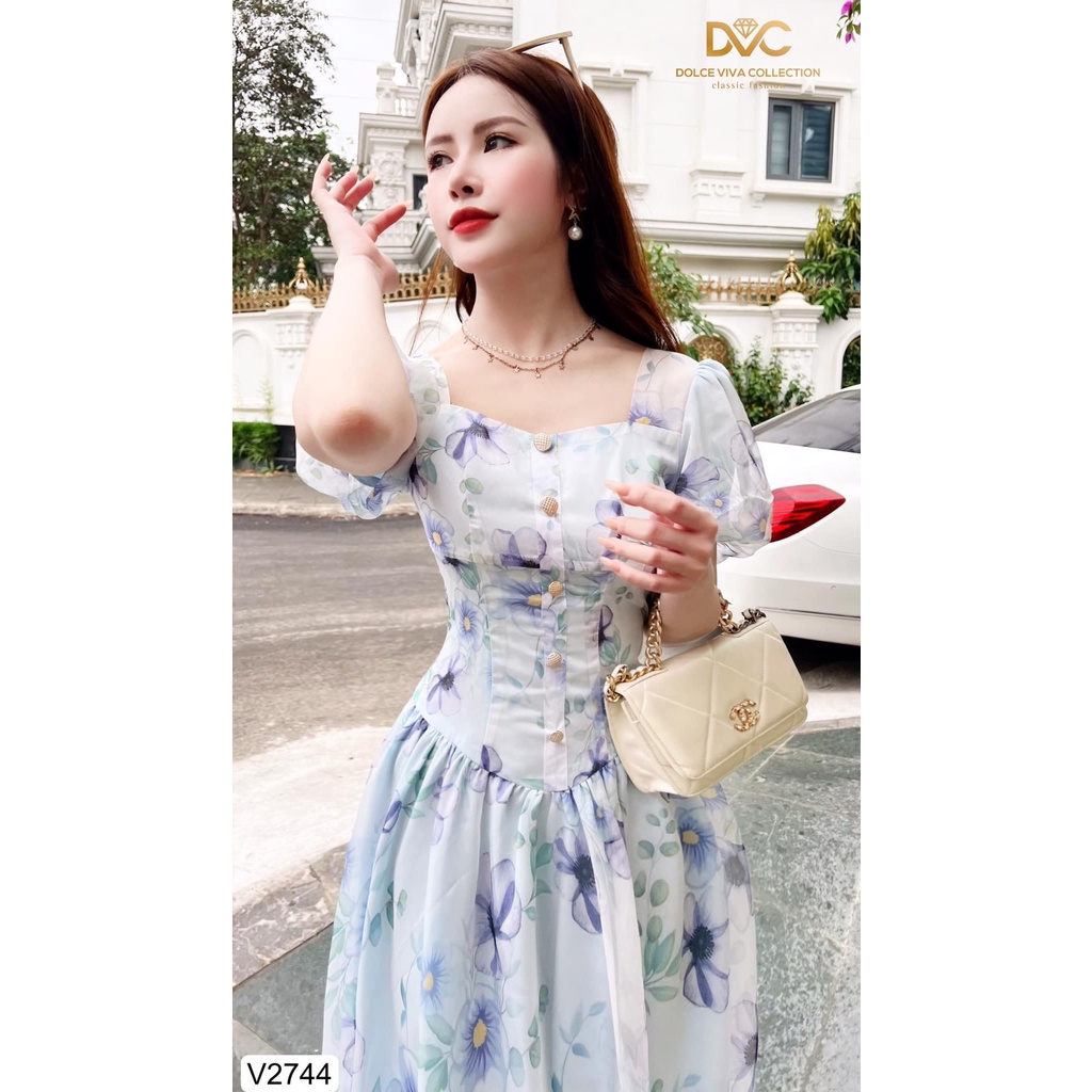 Đầm hoa xanh thiết kế dáng xòe cổ vuông đính khuy xinh xắn DVC V2744