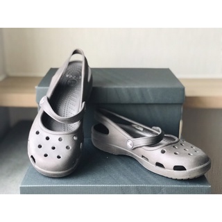 {2hands}{crocs} Sục có quai Crocs (38)