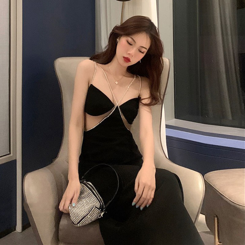 Đầm Sát Nách Thiết Kế Cổ Chữ V Quyến Rũ Cho Nữ