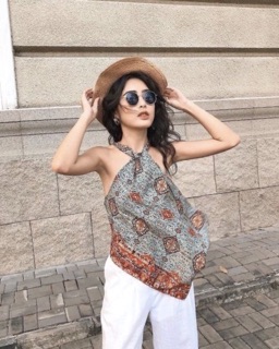Áo yếm thổ cẩm