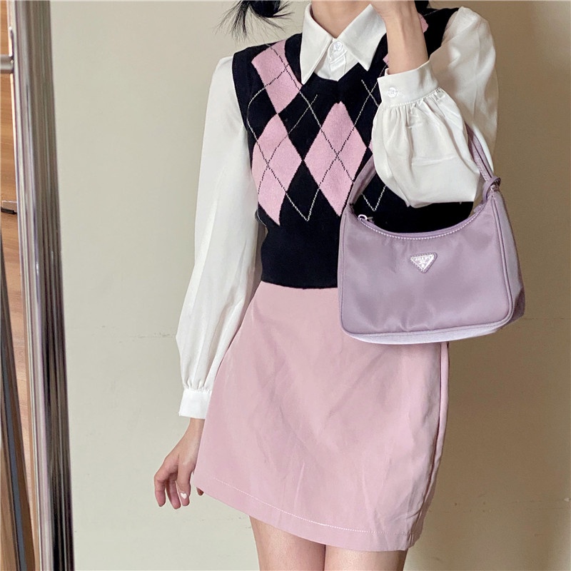 Áo len không tay cổ chữ V đính đá phong cách Hàn Quốc