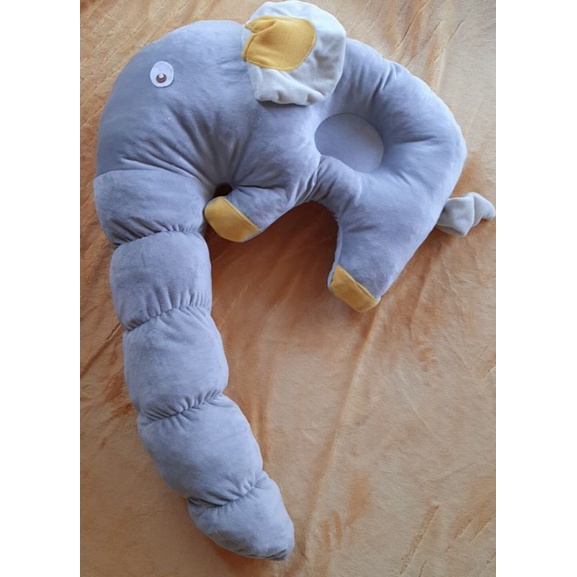 Gối chữ C ngược đa năng, gối con voi chống bẹp đầu cho bé