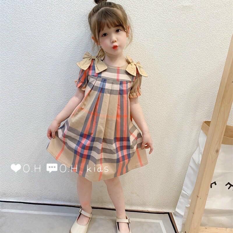 Váy bbr cho bé gái đính nơ vai