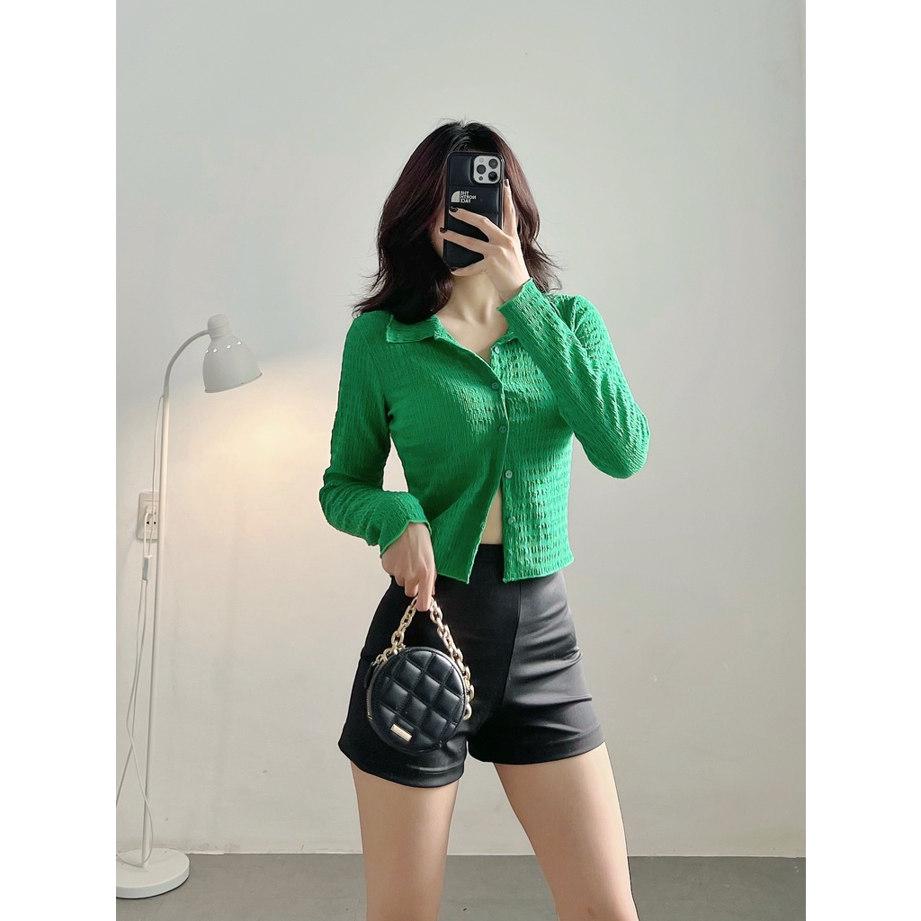 Áo croptop nữ tay dài HHVINTAGE kiểu polo nút cài Top A17