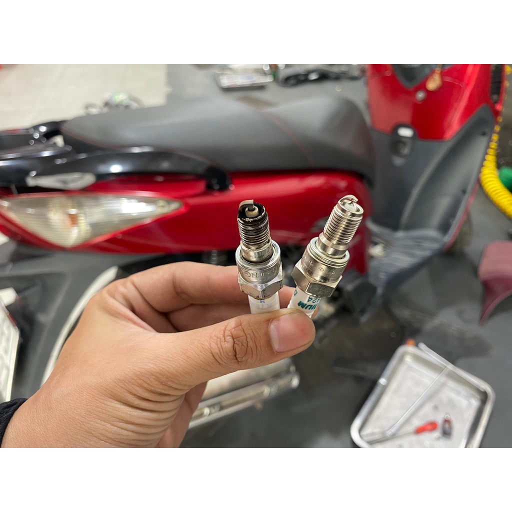 Bugi Denso Iridium IUH24 chính hãng dành cho SH Ý, Dylan, PS