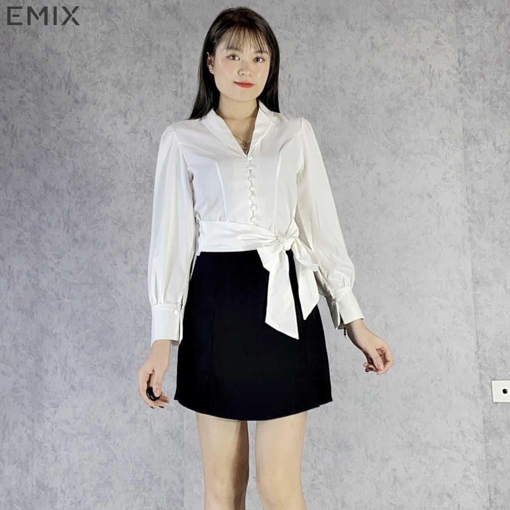 Áo croptop cúc bọc buộc nơ EMIX (màu trắng), dáng ngắn, cổ vest, dài tay, chất lụa mềm mại, không nhăn