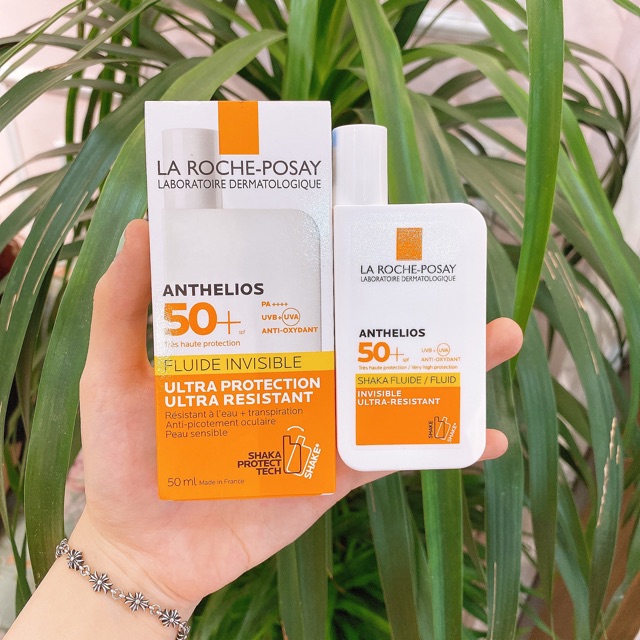 ✨𝐅𝐫𝐞𝐞𝐒𝐡𝐢𝐩✨ Kem chống nắng La Roche-Posay Anthelios Shaka Fluide SPF50+ 50ml