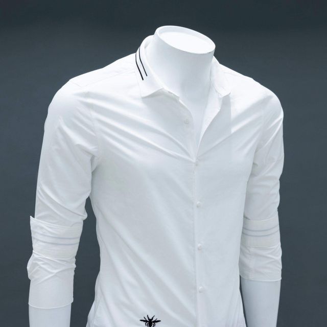 Áo sơ mi nam trắng trơn viền cổ, viền tay thêu hình nhện cá tính