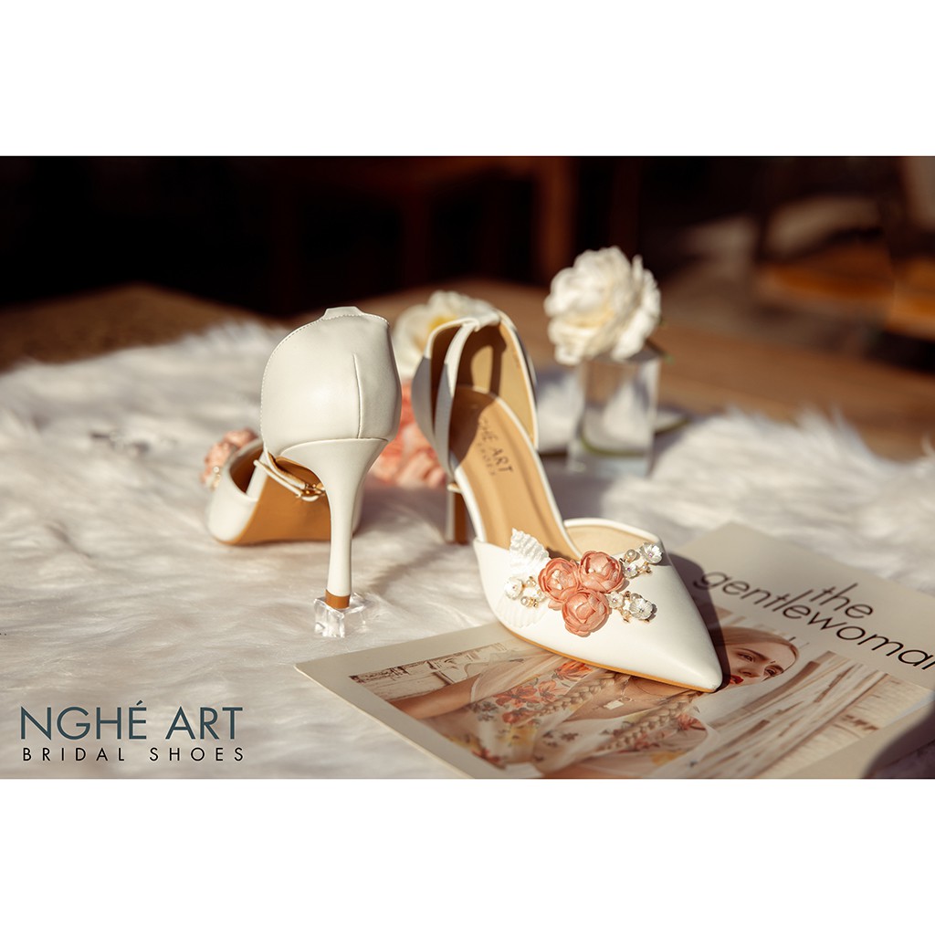 Giày cưới Nghé Art quai ngang đính hoa 216-08