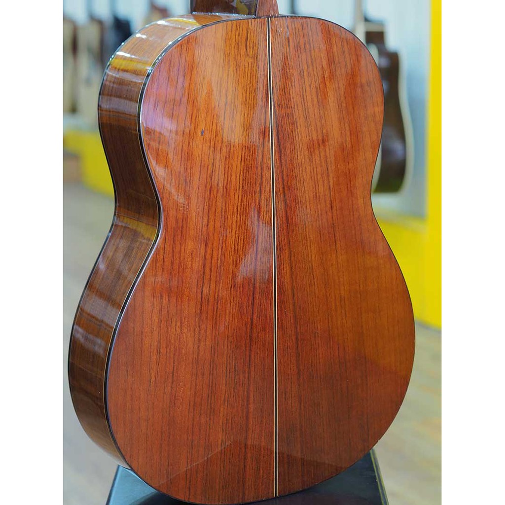 Đàn guitar classic nghệ nhân Việt chế tác, gỗ thịt nguyên tấm SRC980